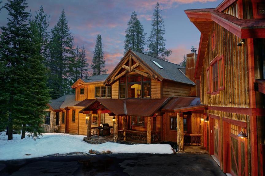 Bullshead Lodge- Luxury Estate, 4 Acres On River, Hot Tub, Minutes From The Slopes! Olympic Valley  Exterior photo